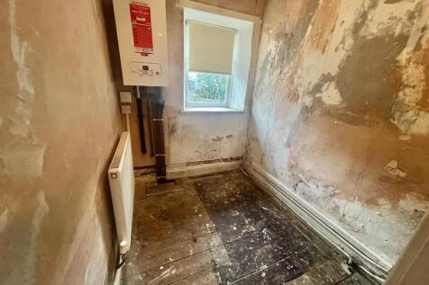 Bramleys Estate Agents - Auction - Bean Street - H