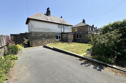 Bramleys Estate Agents - Yew Trees - Southowram (2