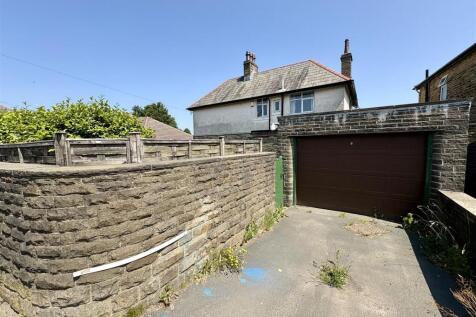 Bramleys Estate Agents - Yew Trees - Southowram (1