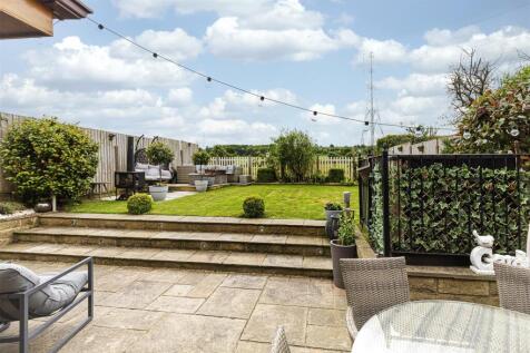 Bramleys Estate Agents - Dewsbury Road - Elland (5