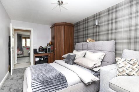 Bramleys Estate Agents - Dewsbury Road - Elland (3
