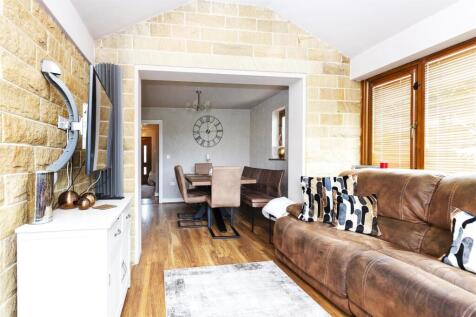 Bramleys Estate Agents - Dewsbury Road - Elland (1
