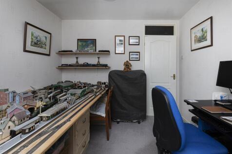 Bramleys Estate Agents - Highbury Court - Brighous