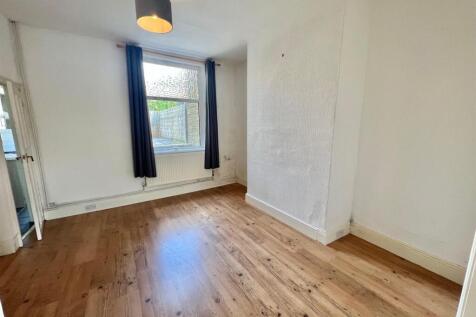 Bramleys Estate Agents - Claremount Road - Halifax
