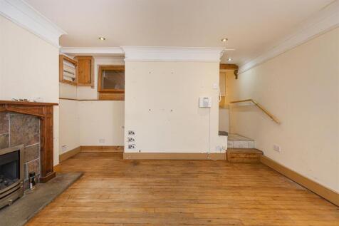 Bramleys Estate Agents - Height Green - Sowerby Br