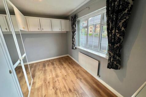 Bramleys Estate Agents - Badget Hill - Rastrick (7