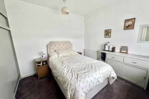 Bramleys Estate Agents - Vegal Crescent - Halifax 
