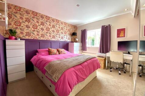 Bramleys Estate Agents - School Yard View - Halifa