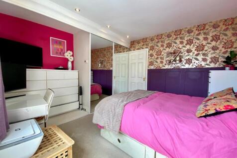 Bramleys Estate Agents - School Yard View - Halifa