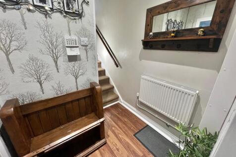 Bramleys Estate Agents - The Drive - Hipperholme (