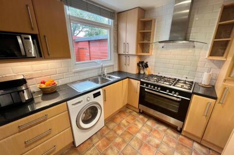 Bramleys Estate Agents - The Drive - Hipperholme (