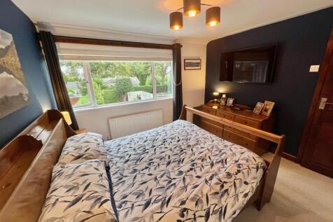 Bramleys Estate Agents - The Drive - Hipperholme (