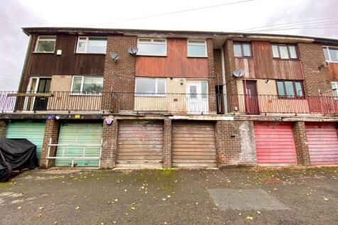 Bramleys Estate Agents - Greave House Drive - Ludd