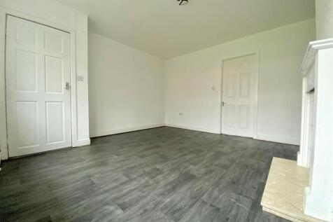 Bramleys Estate Agents - Greave House Drive - Ludd