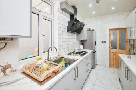 kitchen..jpeg