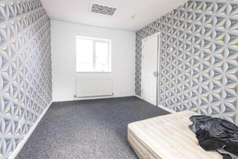 bedroom...jpeg