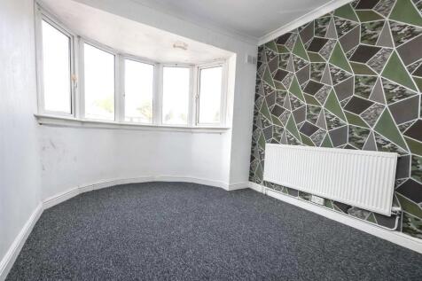 bedroom .jpeg
