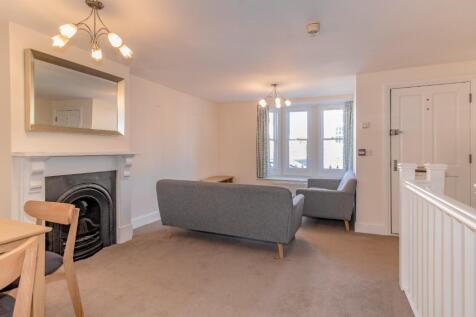 Dining/living area