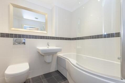 Main bathroom