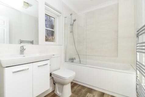 Main bathroom