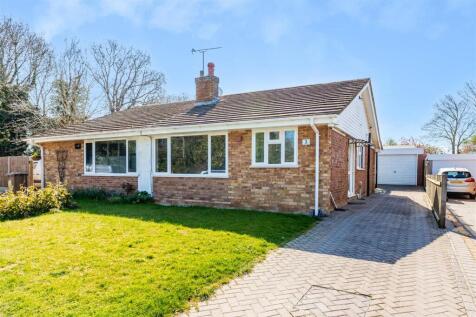 2 Selbourne Close-HR1.jpg