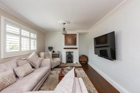 3 Merton Avenue-LR8.jpg