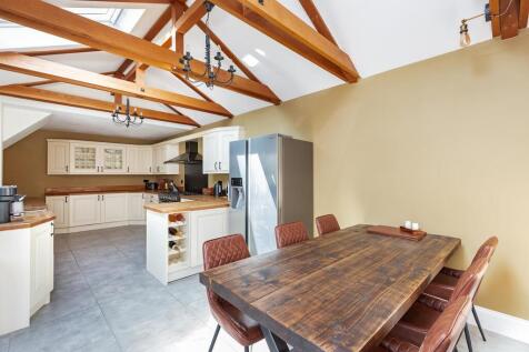 3 Merton Avenue-LR14.jpg