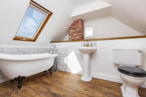 3 Merton Avenue-LR23.jpg