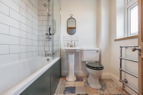 3 Merton Avenue-LR19.jpg
