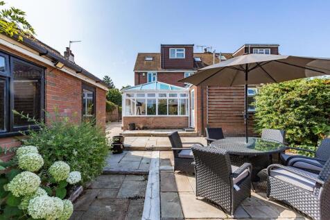 3 Merton Avenue-LR6.jpg