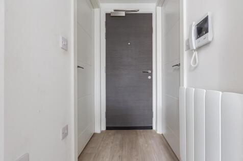 8 Manor Gardens-LR7.jpg
