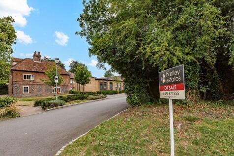 8 Manor Gardens-LR13.jpg