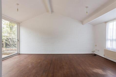 122 Knights Croft-HR6.jpg