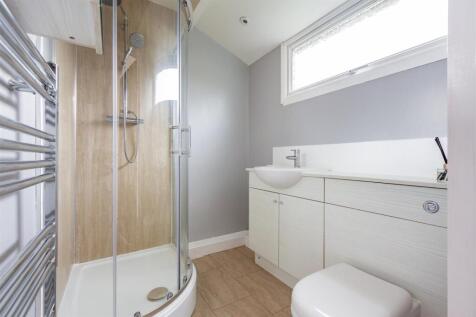 122 Knights Croft-HR9.jpg