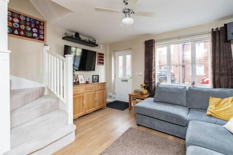 21 Choir Close-HR7.jpg