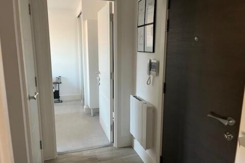 32 Manor Gardens photo 6.jpg