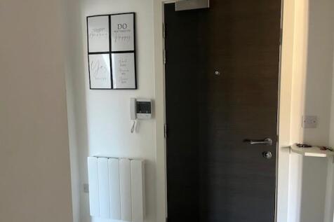 32 Manor Gardens photo 7.jpg