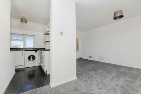 Lounge/Kitchen