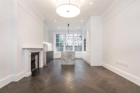 Reception/Kitchen