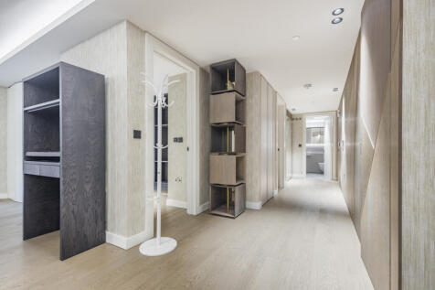 Entrance  Hall