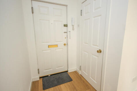 18a Hopetoun Rd -...