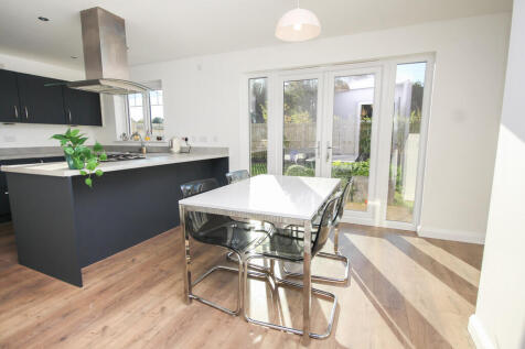 11 Breistonhill V...