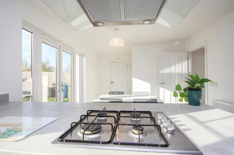 11 Breistonhill V...