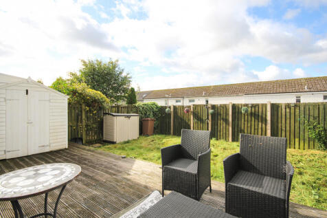 102 Huntly Av - R...