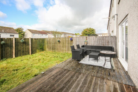 102 Huntly Av - R...