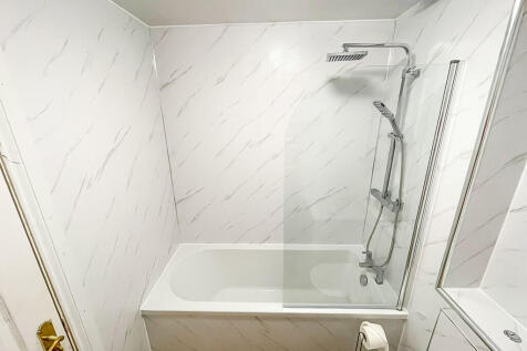 19 Burnvale - Bat...