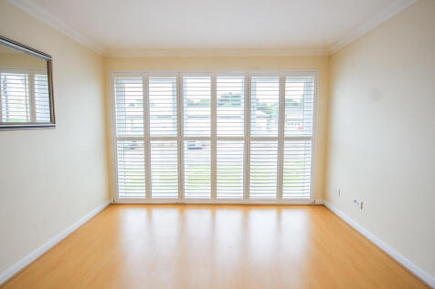 26 Carmondean - L...