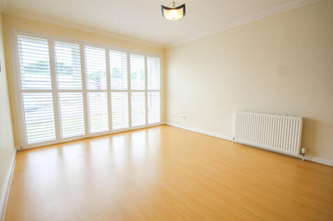 26 Carmondean - L...