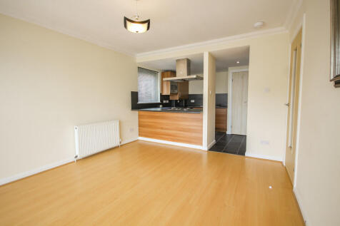 26 Carmondean - L...