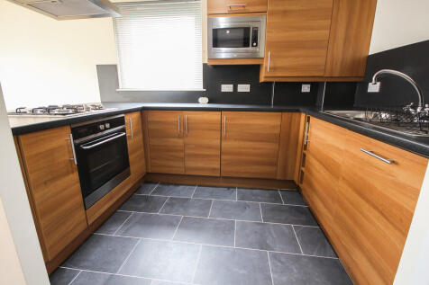 26 Carmondean - L...